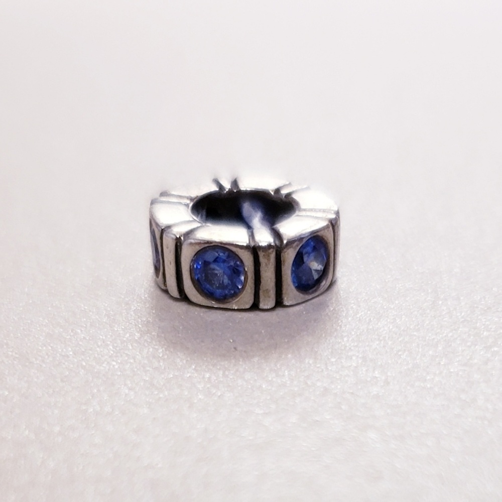 Authentic Pandora Retired Trinity Spacer w/ BlueCZ - Picture 4 of 4